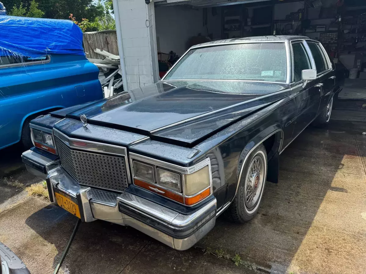 1988 Cadillac Fleetwood BROUGHAM