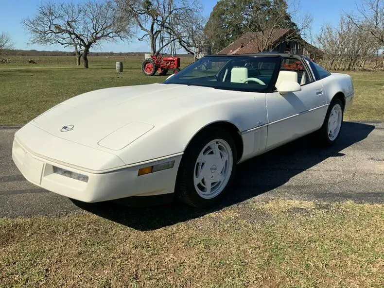 1988 Chevrolet Corvette 35th Anniversary, 8704 Actual Mile Collector Car,