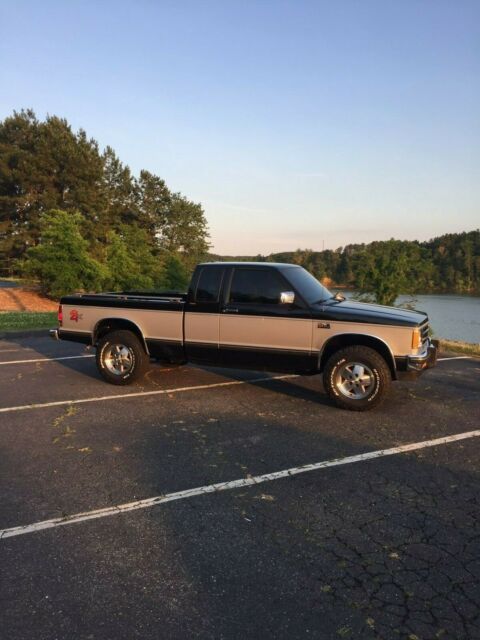 1988 Chevrolet S-10 tahoe