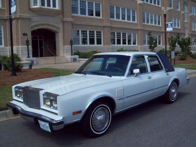 1988 Chrysler Other Sedan