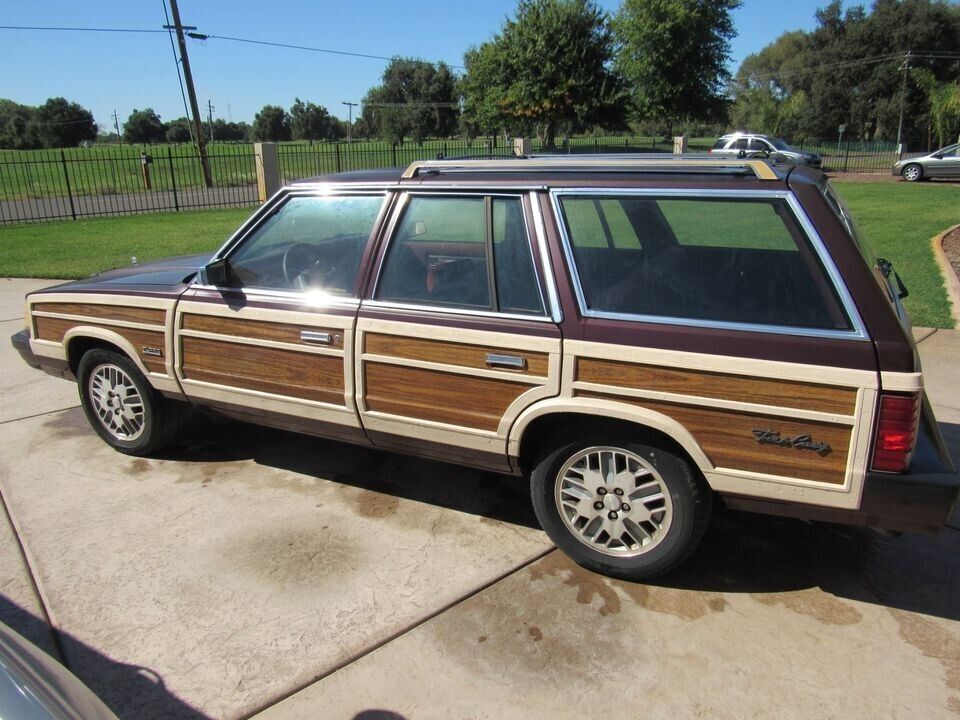 1988 Chrysler Town & Country TOWN AND COUNTRY