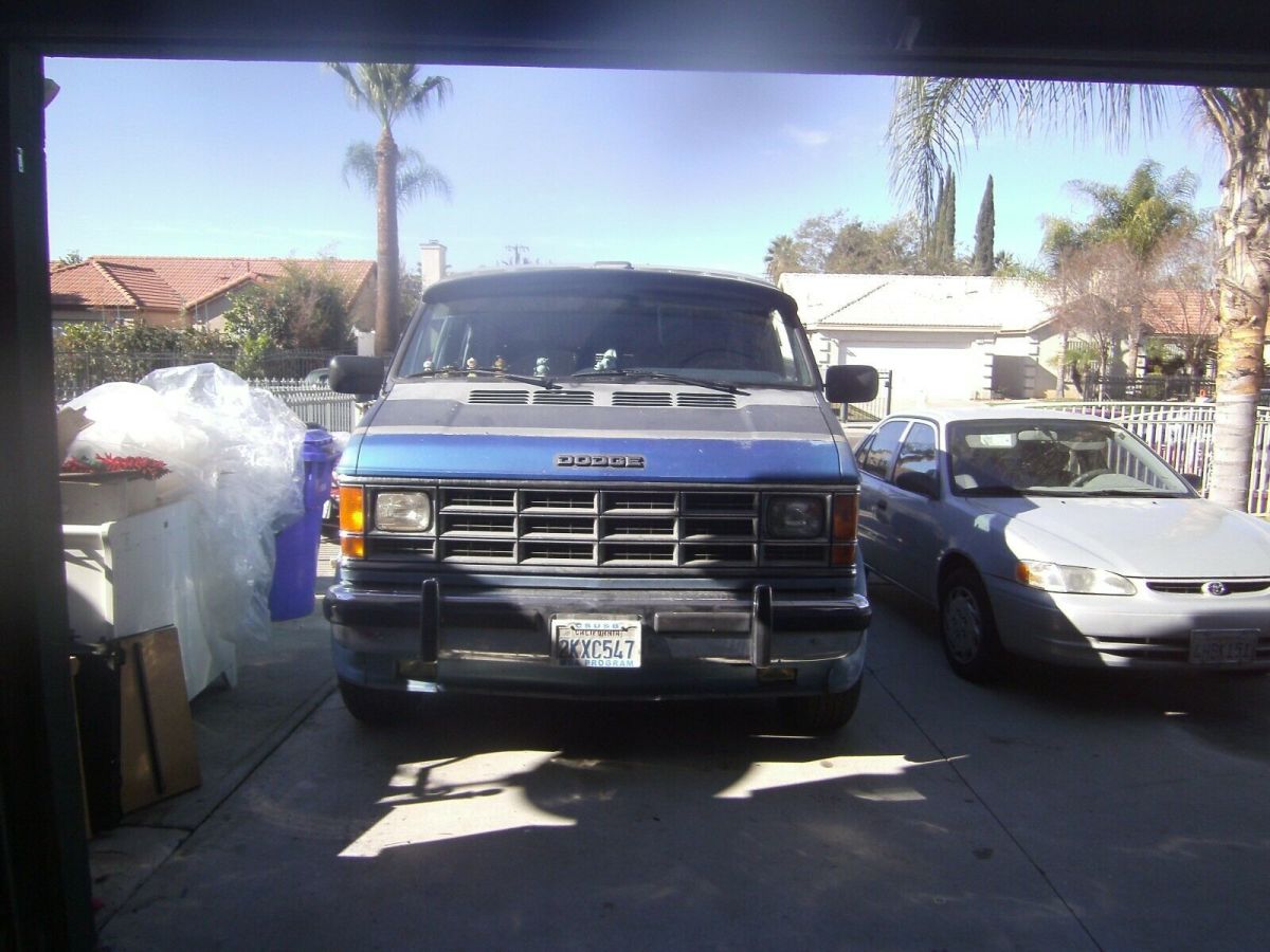 1988 Dodge Ram Van b250 3/4t