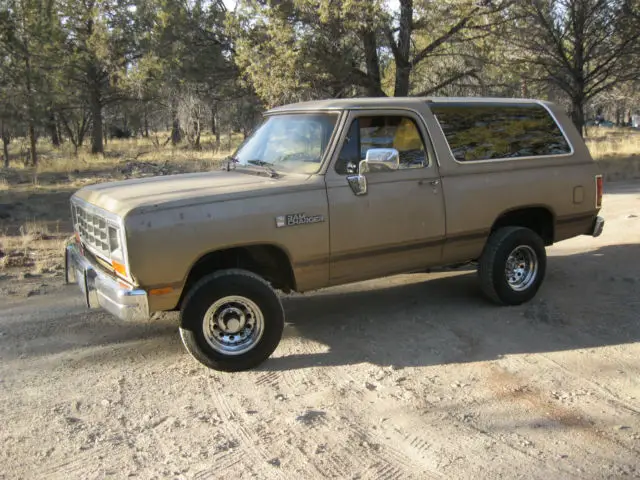 1988 Dodge Ramcharger LE