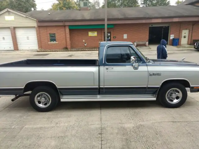 1988 Dodge Ram 1500 Chrome