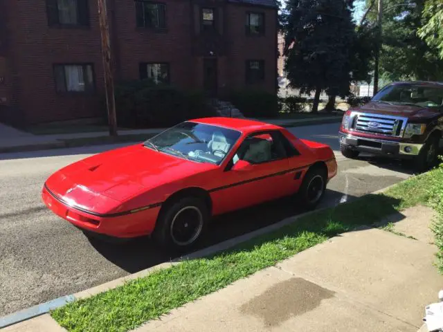 1988 Pontiac Fiero Se