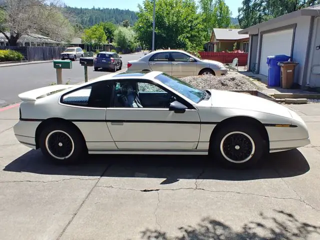 1988 Pontiac Fiero GT