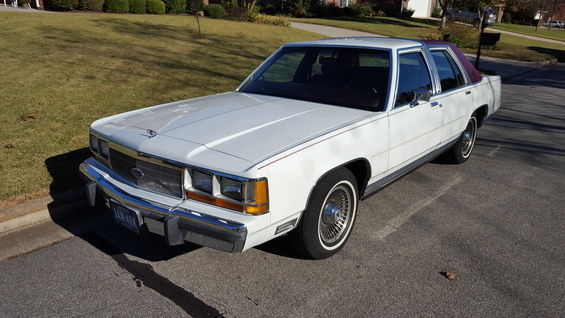 1988 Ford Crown Victoria