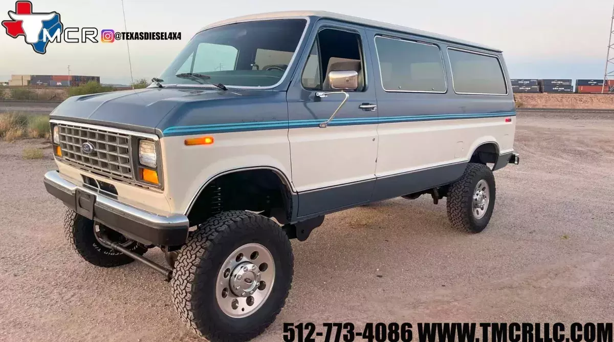 1988 Ford E-Series Van 4x4 - Lifted - Clubwagon Conversion