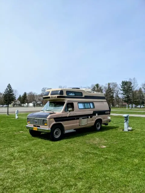 1988 Ford E-Series Van