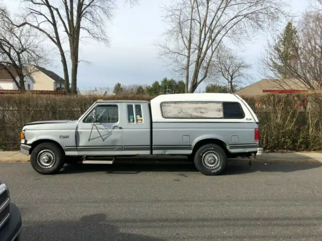 1988 Ford F-250 Lariat