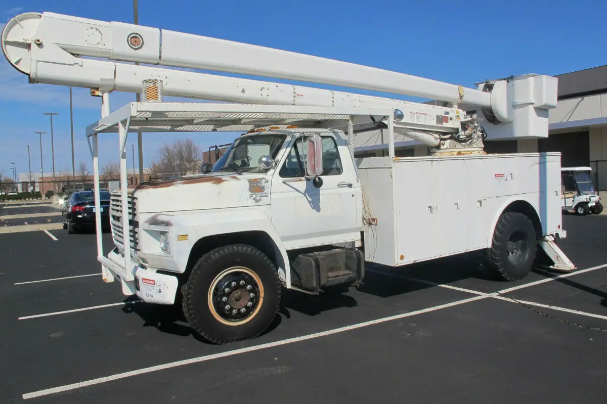 1988 Ford F700