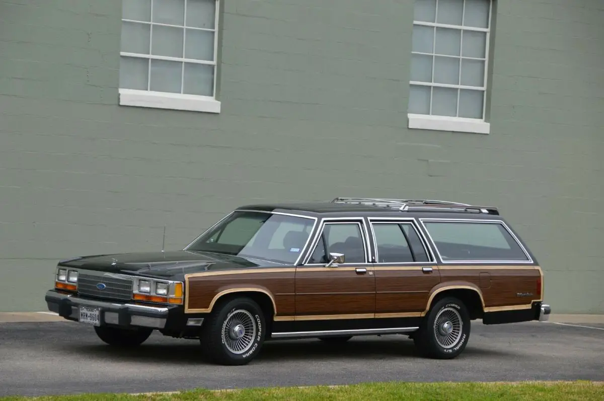 1988 Ford Country Squire