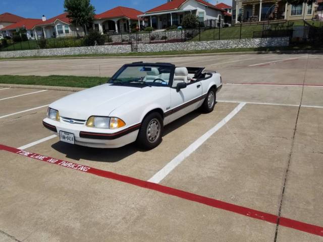 1988 Ford Mustang