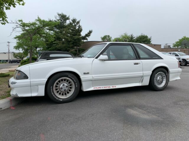 1988 Ford Mustang