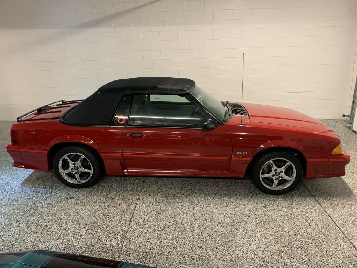 1988 Ford Mustang GT