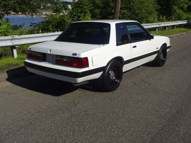 1988 Ford Mustang LX 5.0