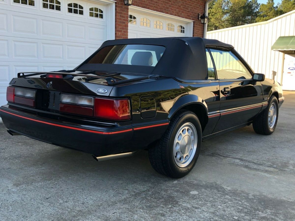 1988 Ford Mustang LX 5.0