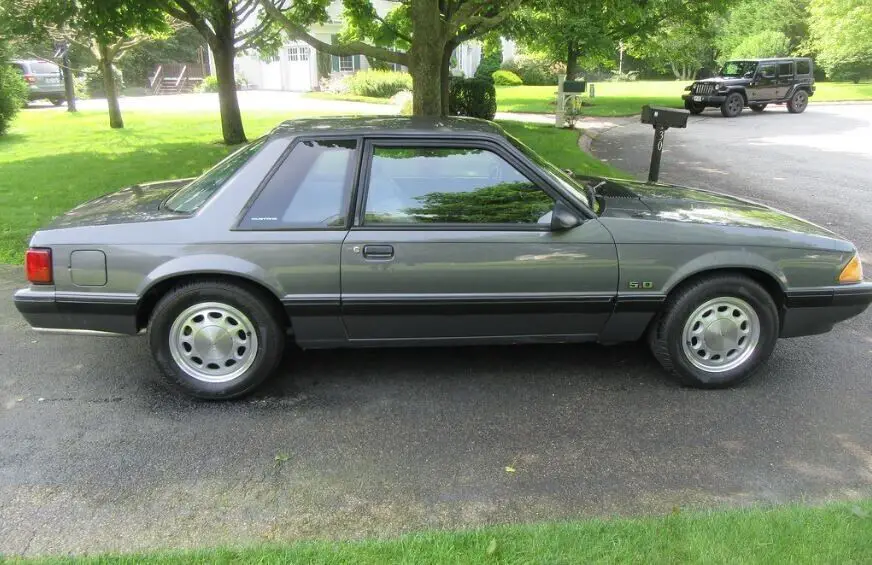 1988 Ford Mustang LX