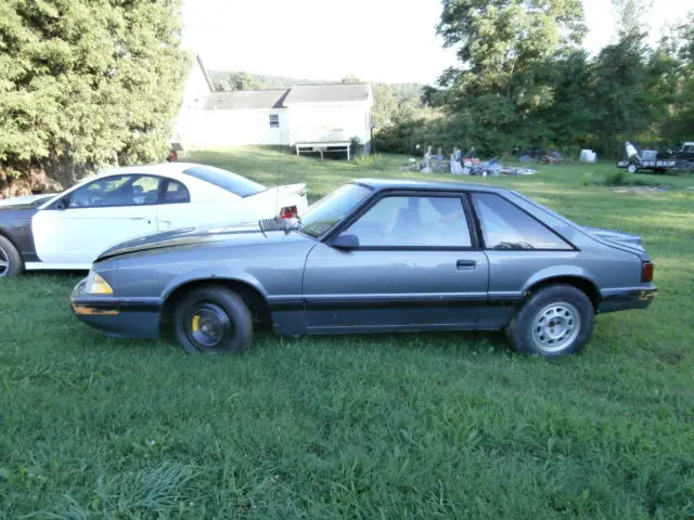 1988 Ford Mustang LX Hatchback 2-Door