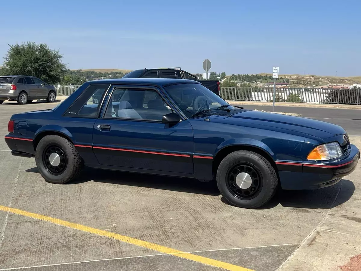 1988 Ford Mustang LX