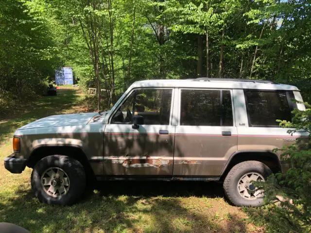 1988 Isuzu Trooper II