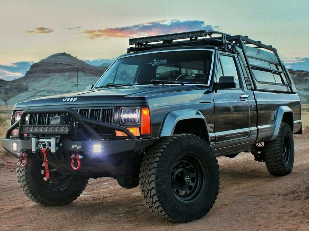 1988 Jeep Comanche LAREDO