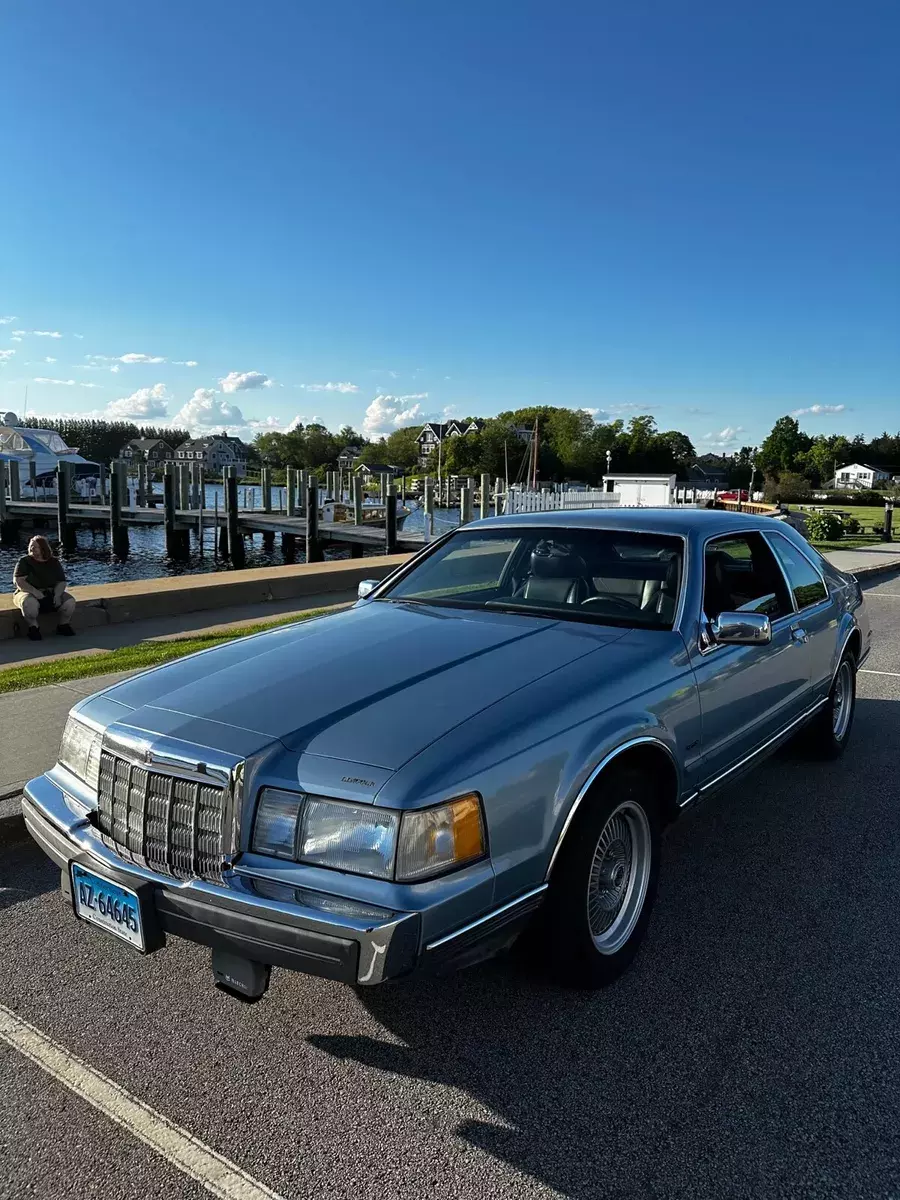 1988 Lincoln Mark VII LSC