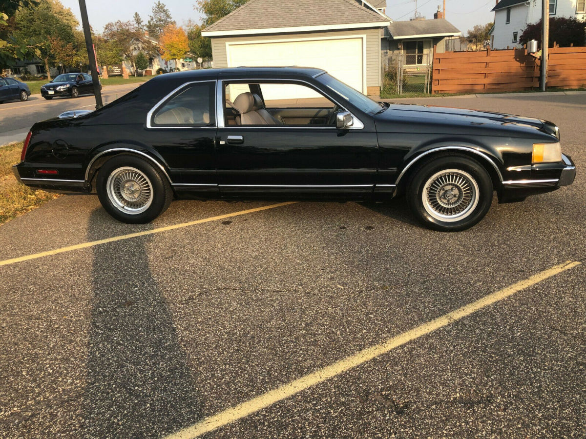 1988 Lincoln Mark VII LSC