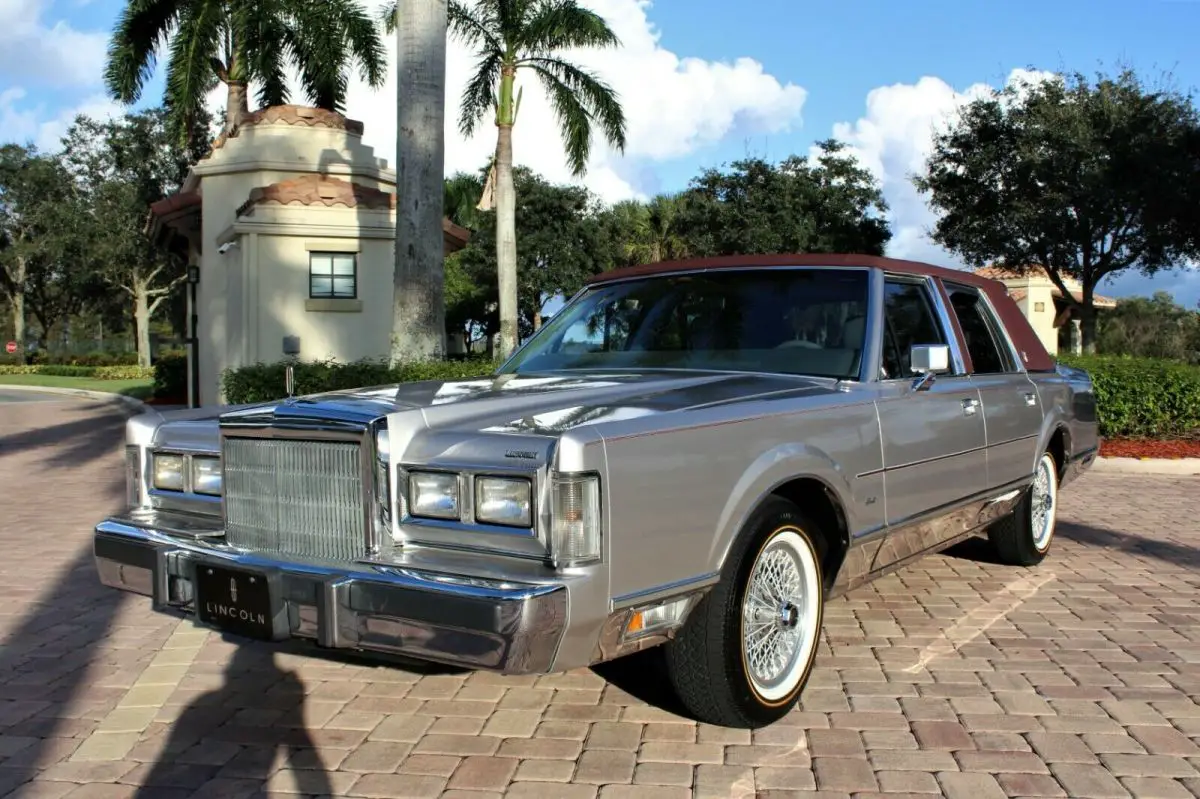 1988 Lincoln Town Car