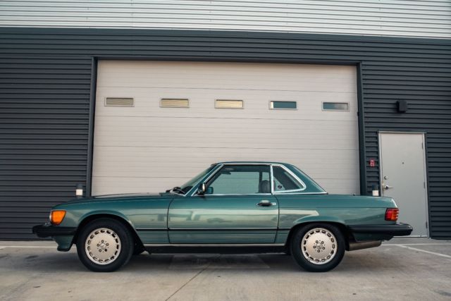 1988 Mercedes-Benz SL-Class 560SL