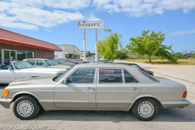 1988 Mercedes-Benz 300-Series 300 SEL 4dr Sedan