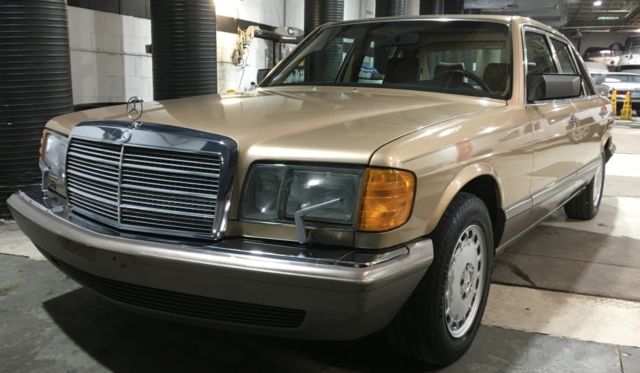 1988 Mercedes-Benz 300-Series SEL