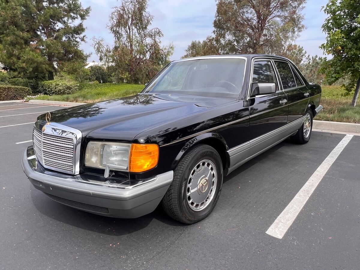 1988 Mercedes-Benz 300-Series SE