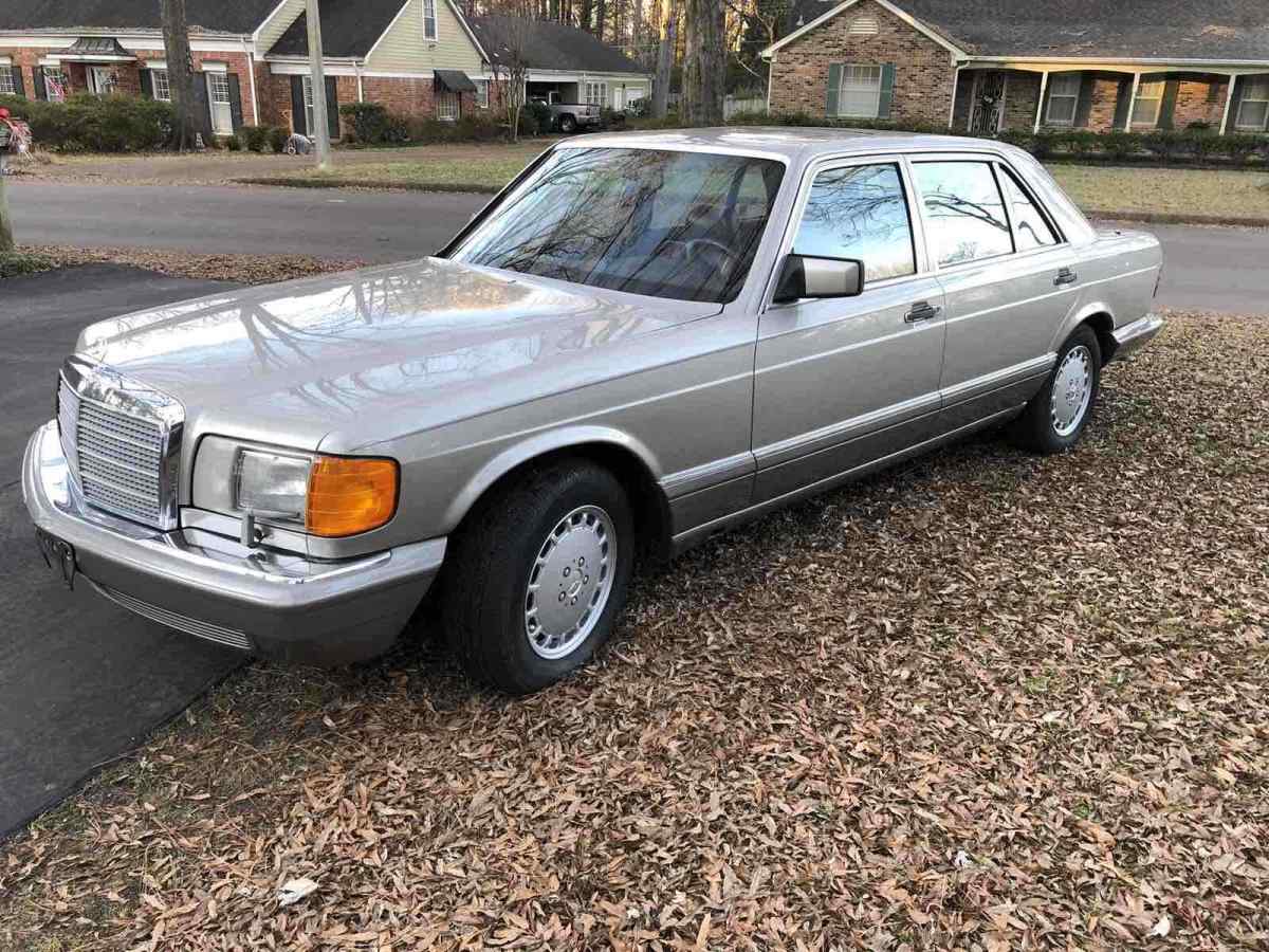 1988 Mercedes-Benz 300SEL SEL