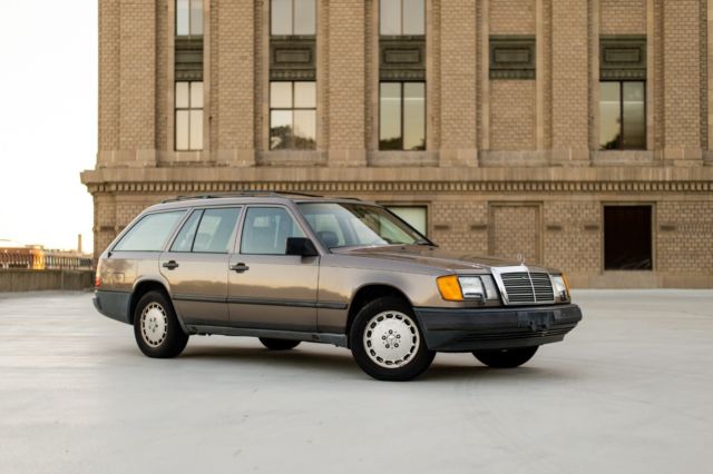 1988 Mercedes-Benz 300-Series 300TE