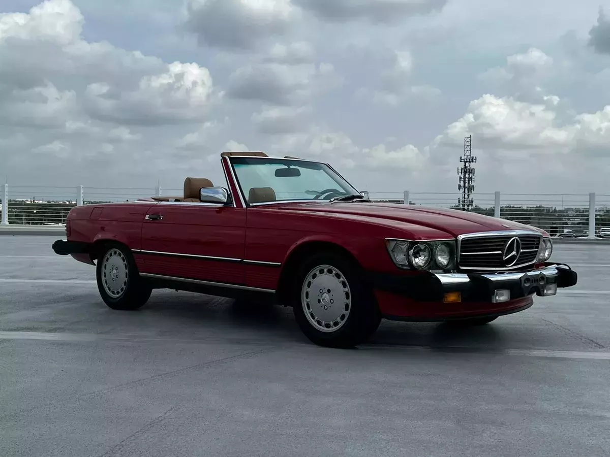 1988 Mercedes-Benz SL-Class 1988 MERCEDES-BENZ 560 SL/ CLEAN CARFAX