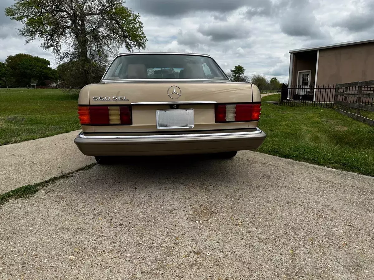 1988 Mercedes-Benz S-Class SEL