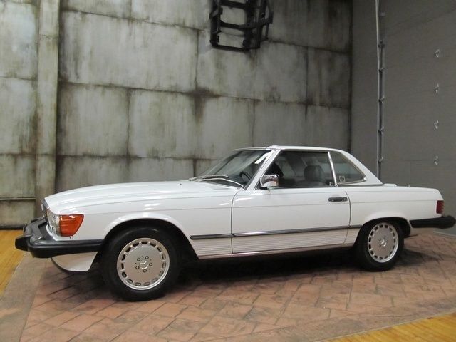 1988 Mercedes-Benz SL-Class 560-Class 560SL