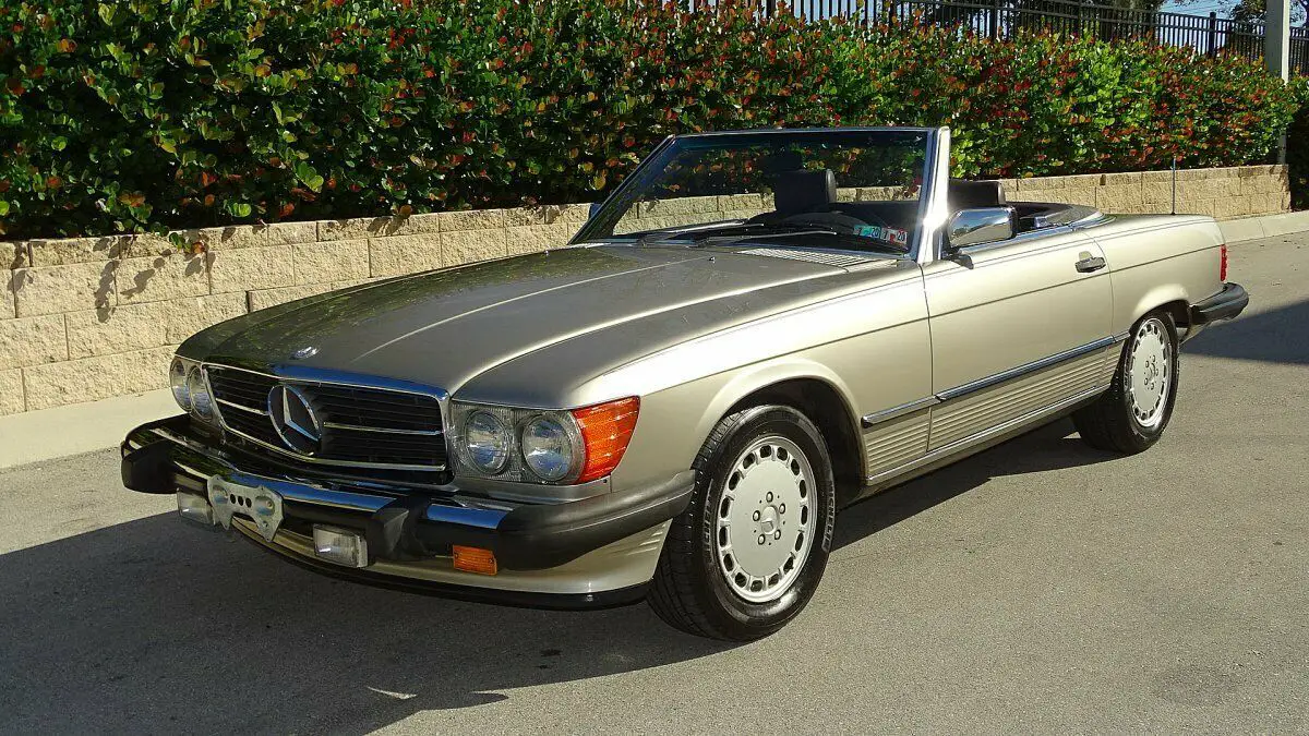 1988 Mercedes-Benz SL-Class LOW MILES