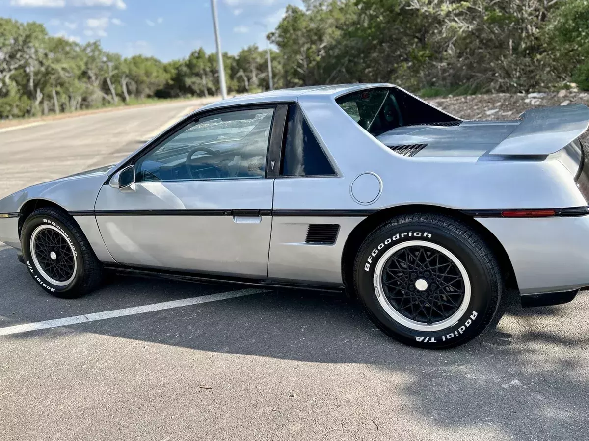 1988 Pontiac Fiero Formula