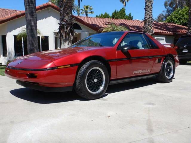 1988 Pontiac Fiero Formula 2dr Coupe