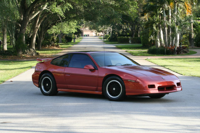 1988 Pontiac Fiero GT Coupe 2-Door