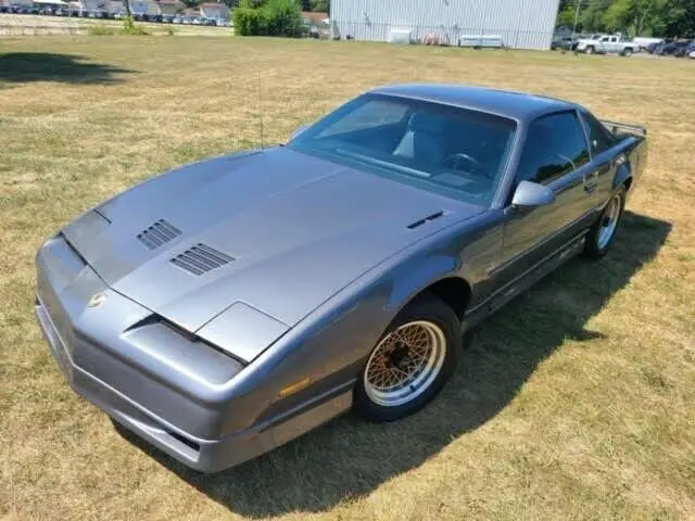 1988 Pontiac Firebird TRANS AM GTA NOTCHBACK