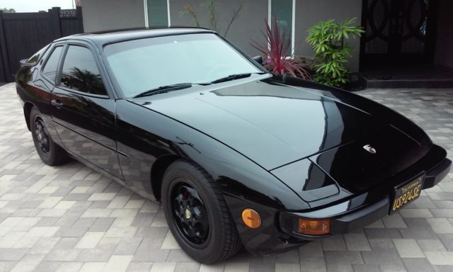 1988 Porsche 924 SPECIAL EDITION