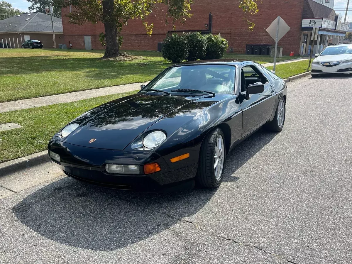 1988 Porsche 928 S-4