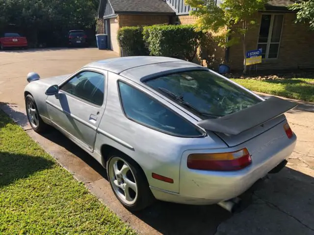 1988 Porsche 928 S-4