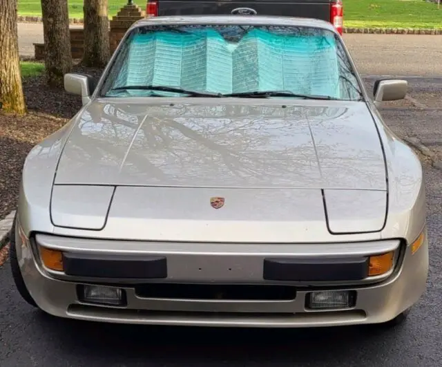 1988 Porsche 944 Base