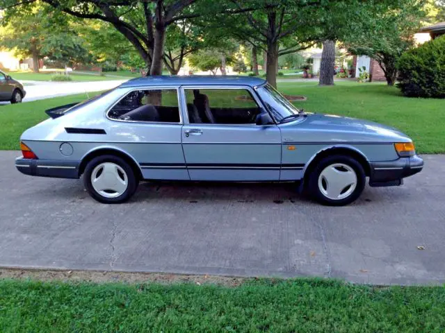 1988 Saab 900 Base Hatchback 2-Door