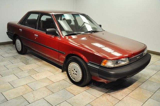 1988 Toyota Camry Deluxe