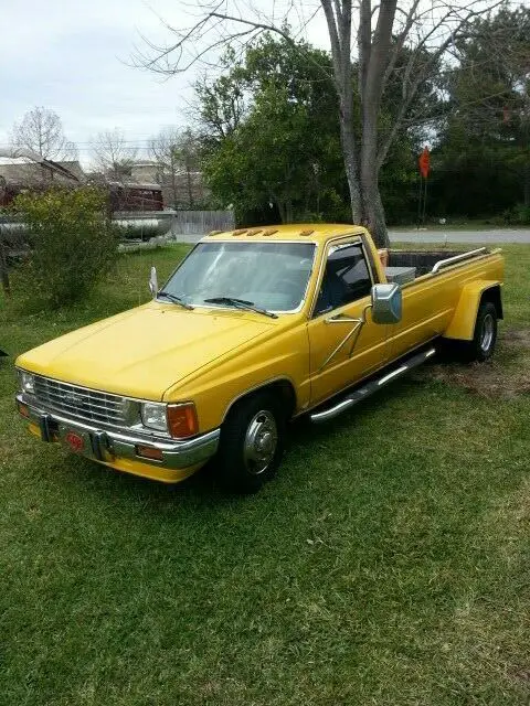 1988 Toyota Toyota Dually Truck